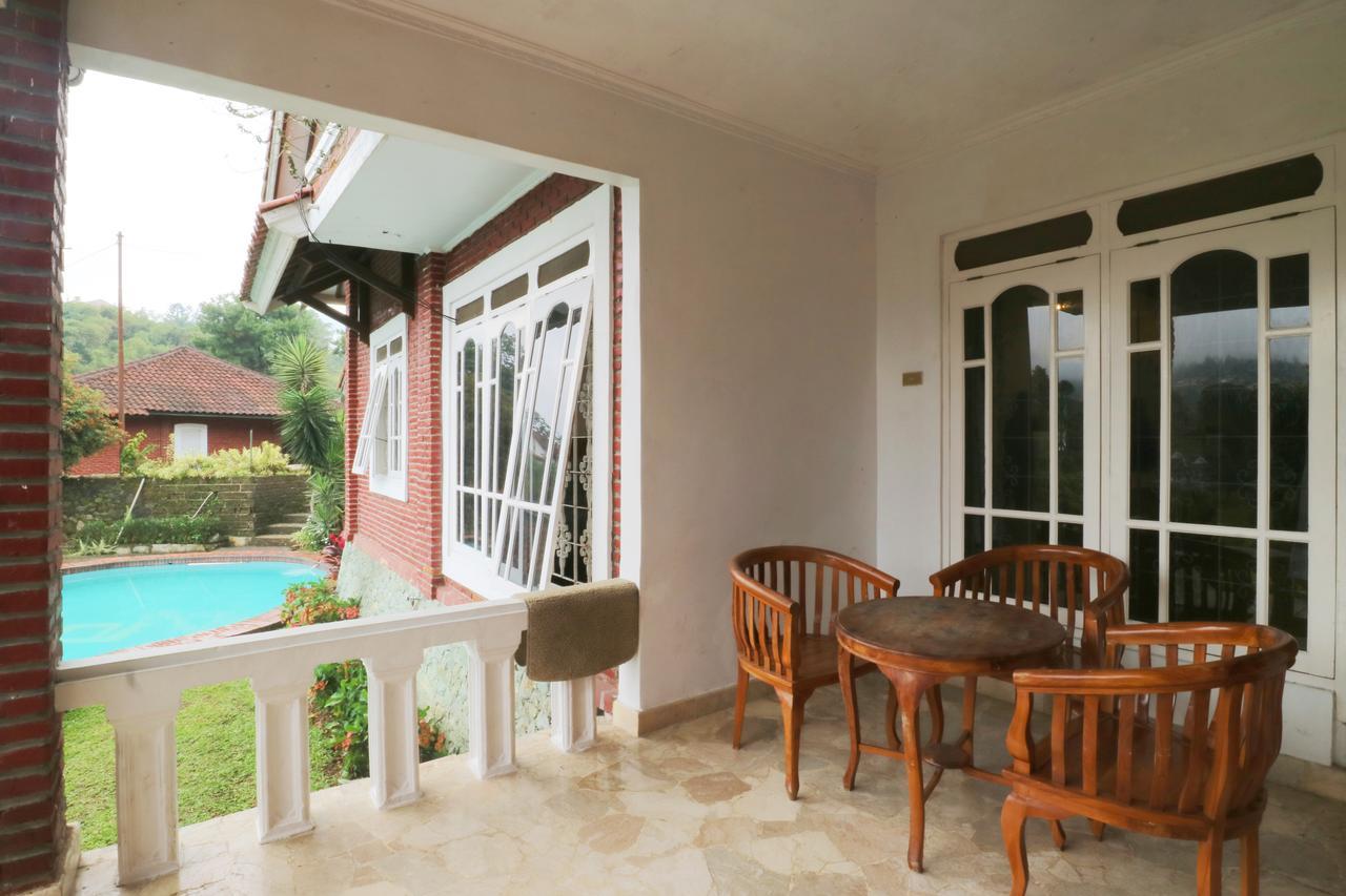 Villa Madani Paragajen Exterior foto